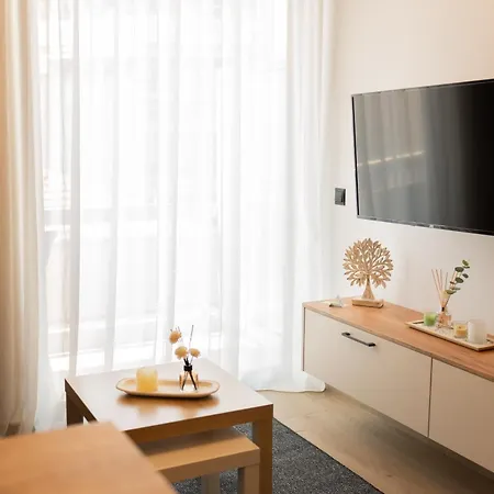 Olive-Luxury Apartment In Agrinio Esterno foto