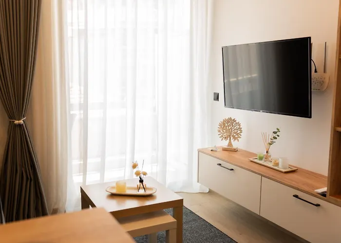 Olive-Luxury Apartment In Agrinio