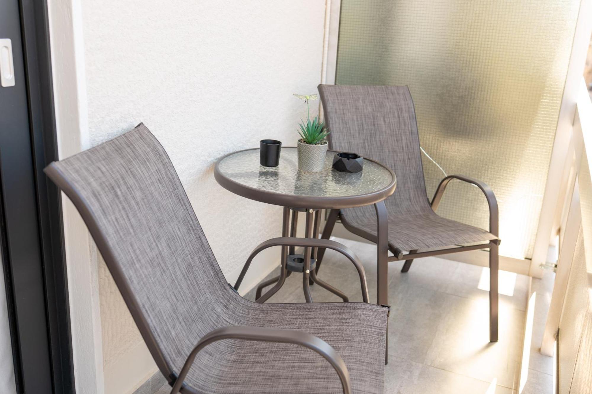 Olive-luxury In Apartment